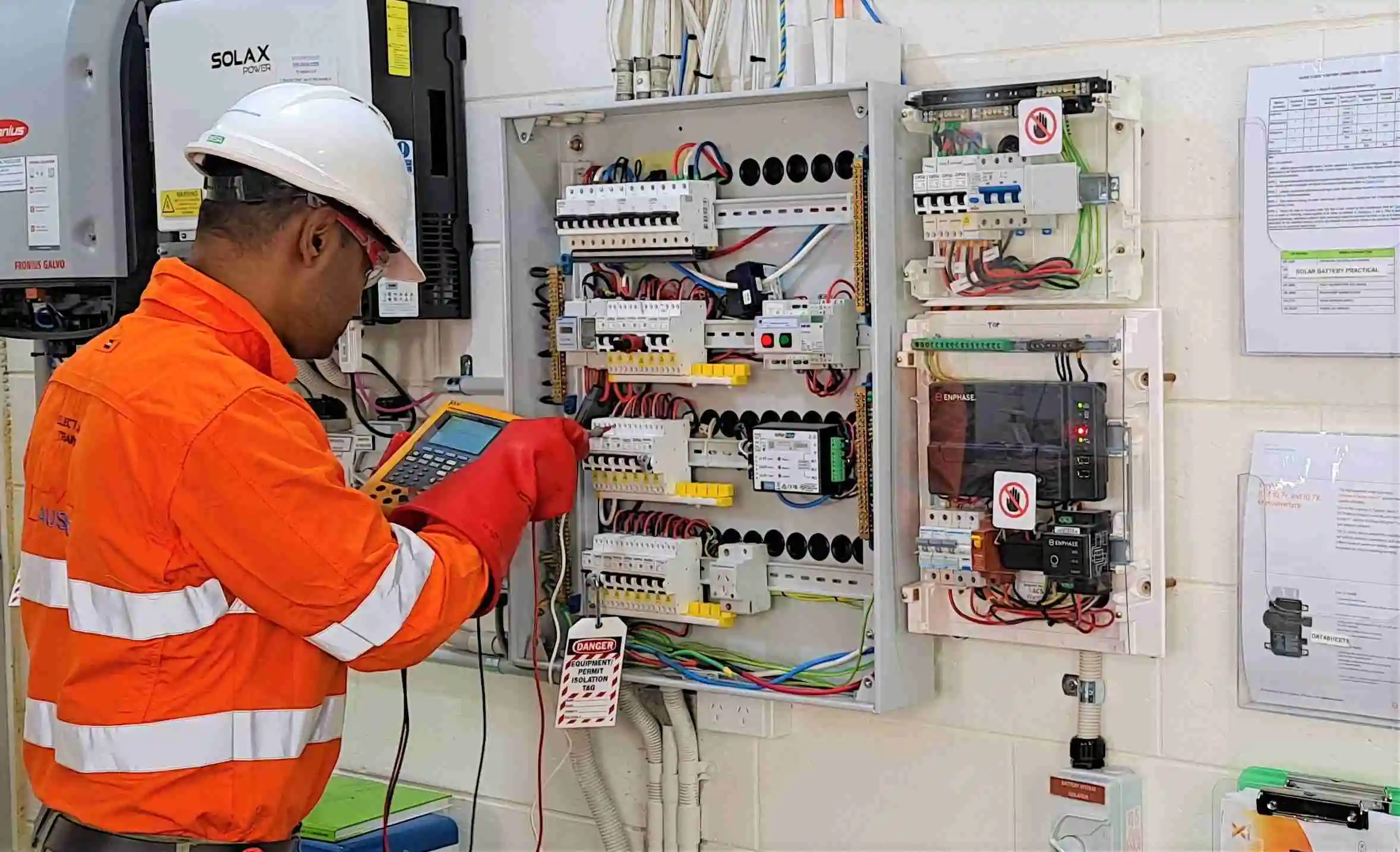 Reliable Services from Electrician Alpharetta GA for Your Home Needs